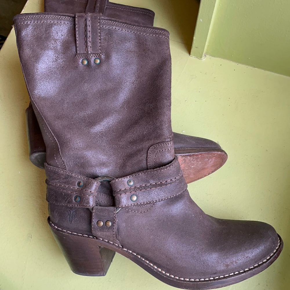Women’s FRYE Model 77374 COWBOY boots size 11